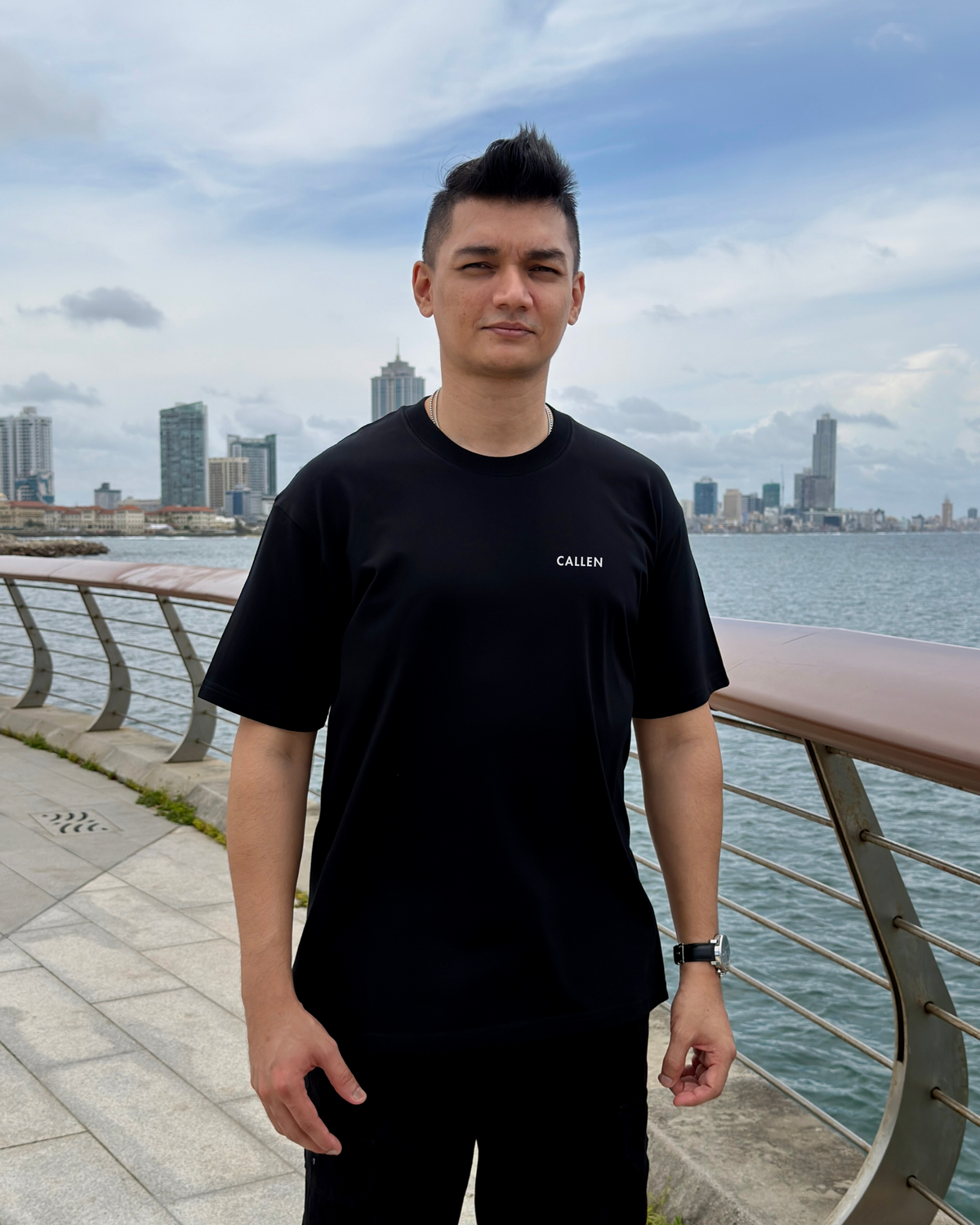 Oversized Tee – Black